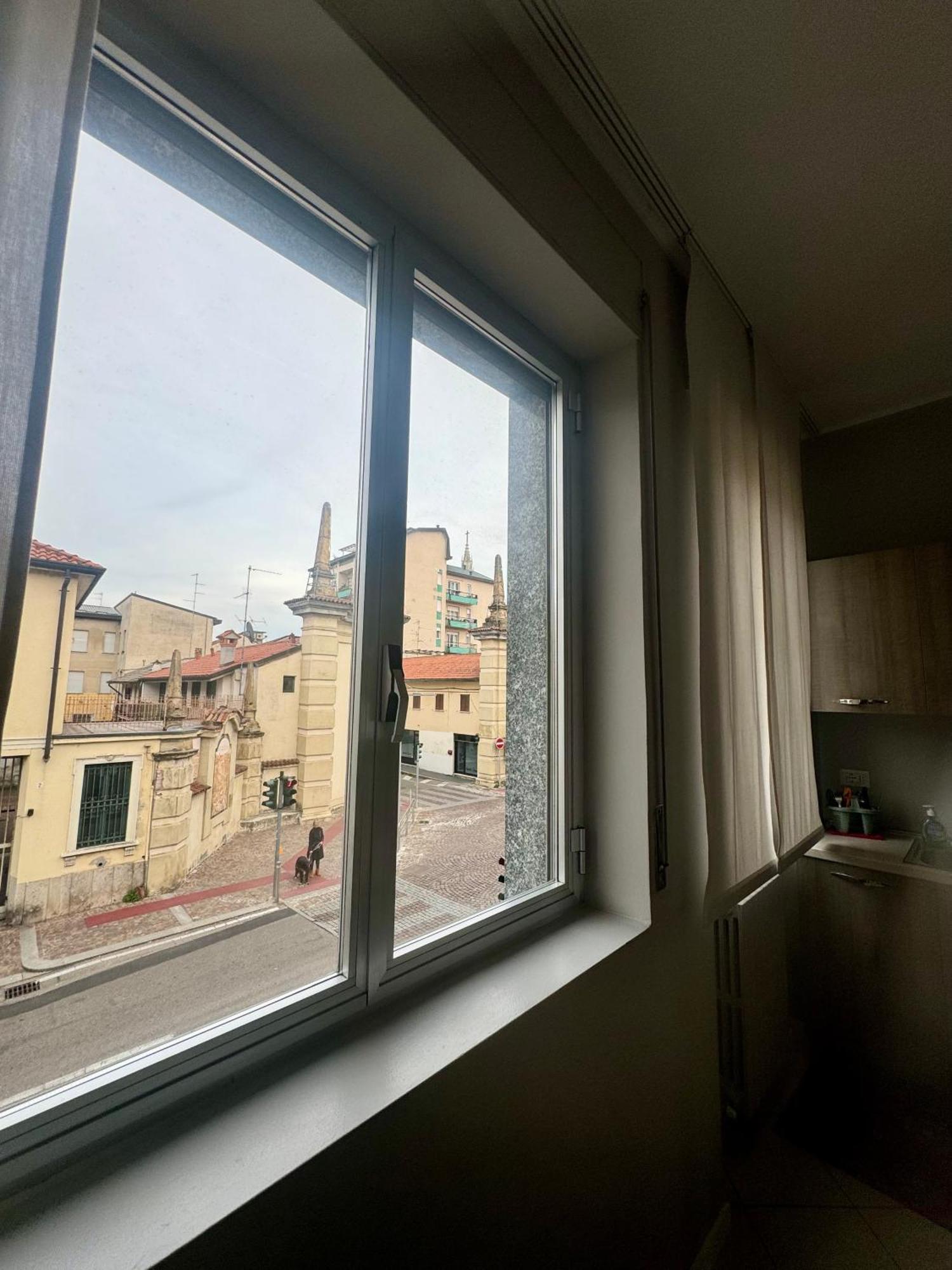 Casa Tito - Accogliente Monolocale A Due Passi Dalla Stazione Cesano Maderno Extérieur photo