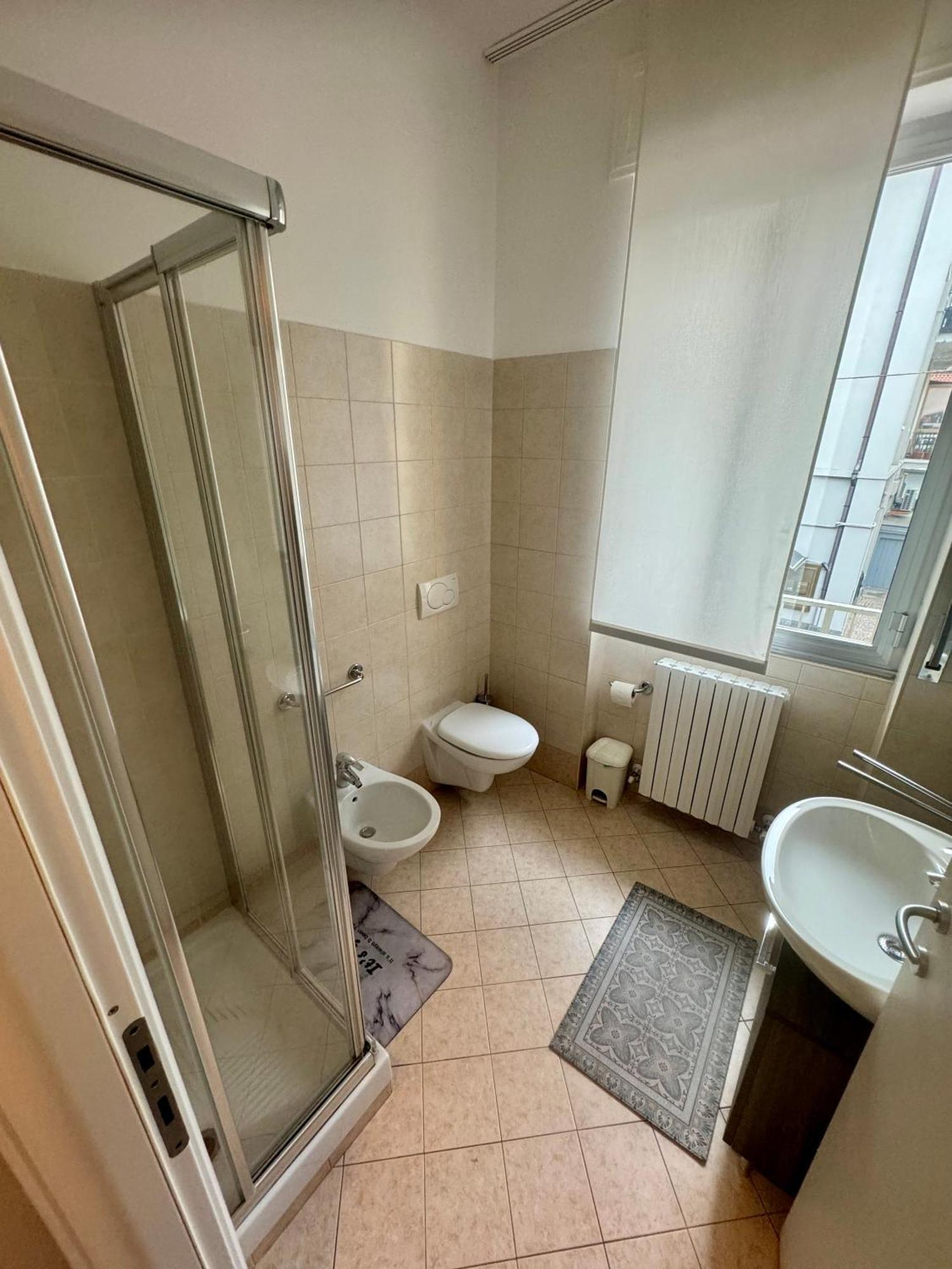 Casa Tito - Accogliente Monolocale A Due Passi Dalla Stazione Cesano Maderno Extérieur photo