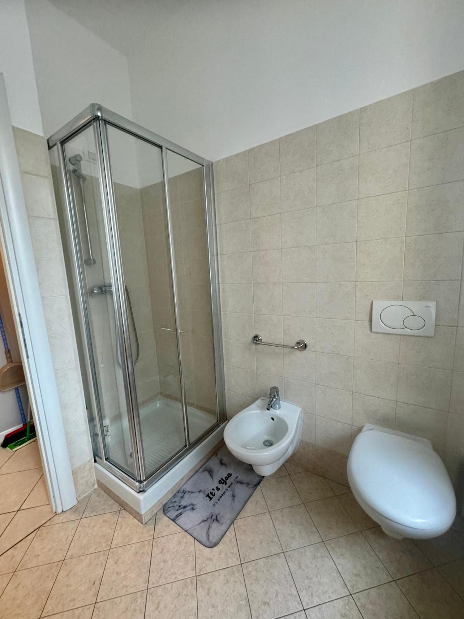Casa Tito - Accogliente Monolocale A Due Passi Dalla Stazione Cesano Maderno Extérieur photo